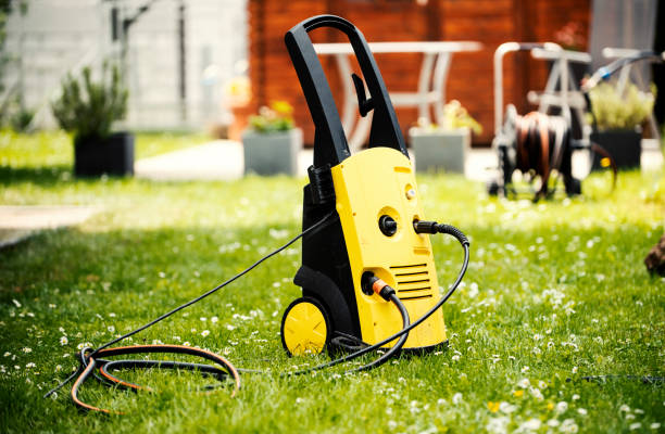 Professional Pressure Washing in Meadowbrook, CA